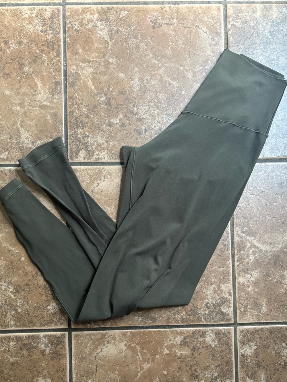Real me Aerie Offline Olive Green Active Leggings 7/8